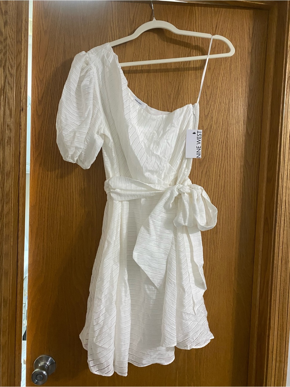 Nine West White One-Shoulder Puff Sleeve Bow-Waist Dress Sz M
